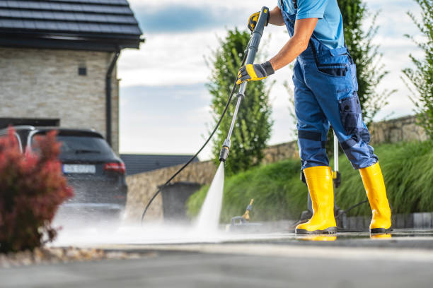 Professional Pressure washing in Feather Sound, FL